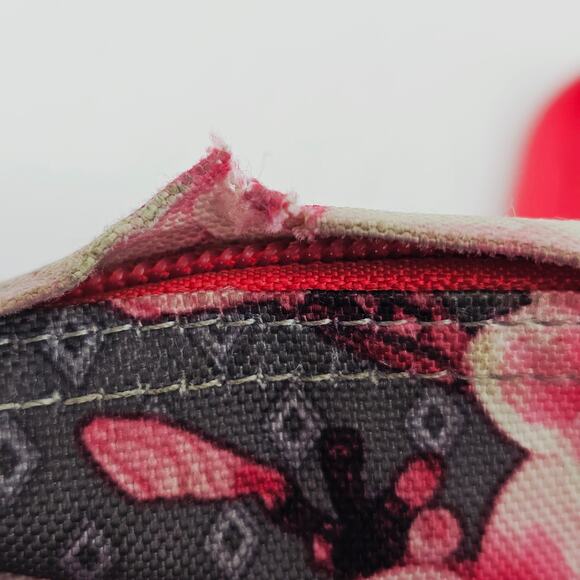 Jansport 25 Ltrs Diamond Plumeria Floral Pink and Gray School Backpack - Picture 15 of 16